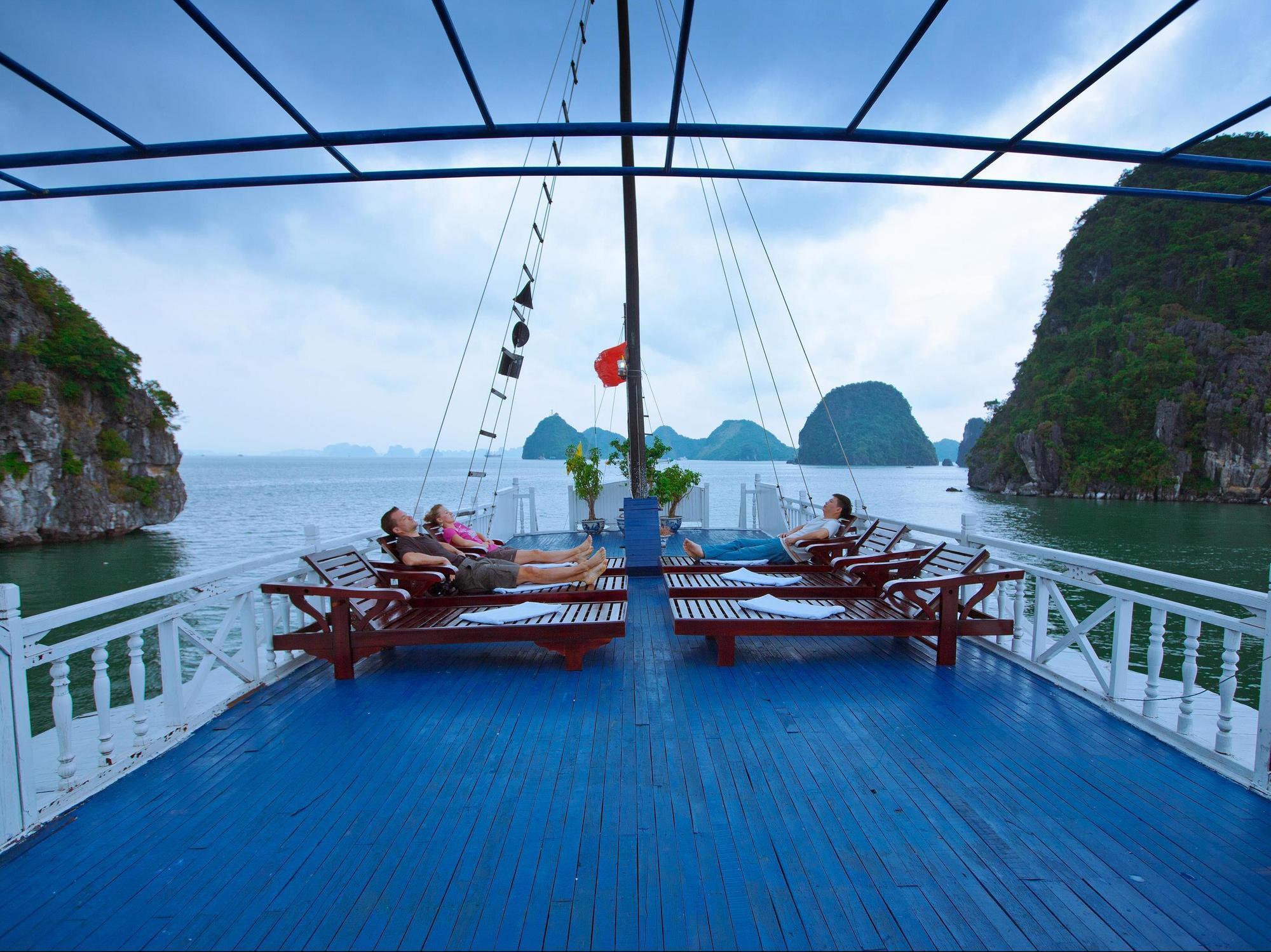 Halong Fantasea Cruise Hotell Ha Long Exteriör bild